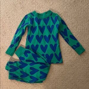 Hanna Andersson heart pajamas